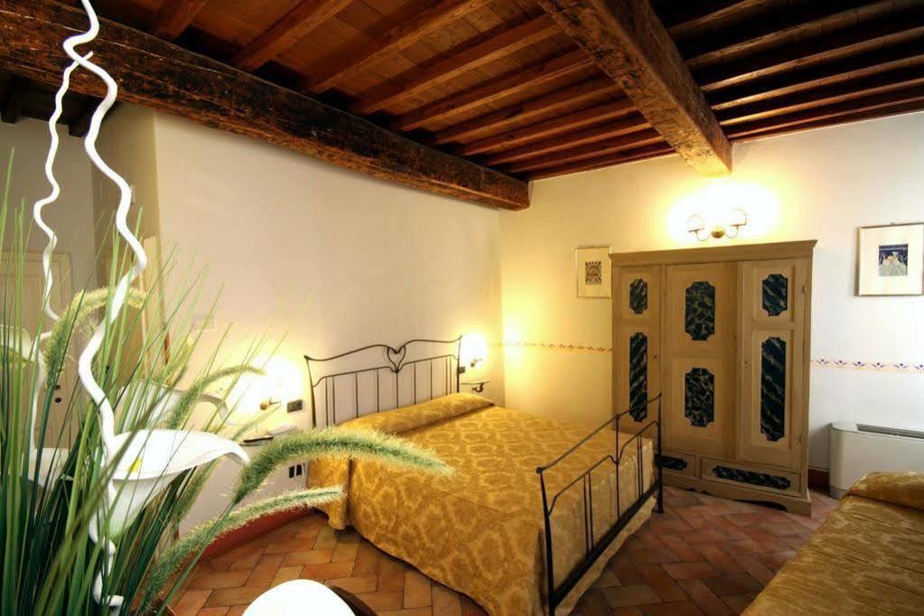 Baldovino Di Monte Bed & Breakfast Monte San Savino Exterior photo