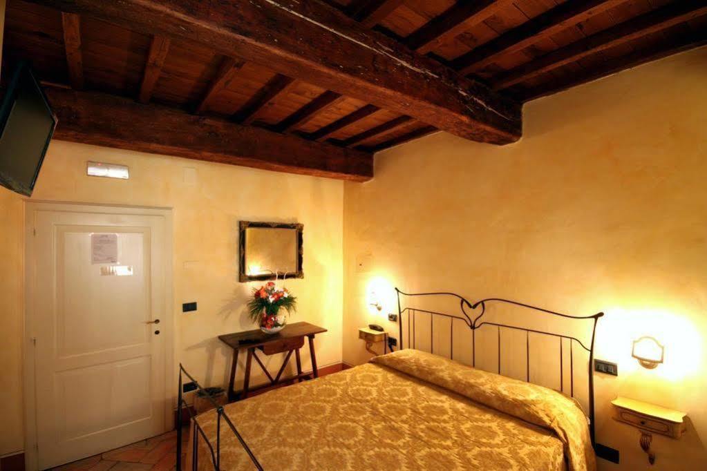 Baldovino Di Monte Bed & Breakfast Monte San Savino Exterior photo