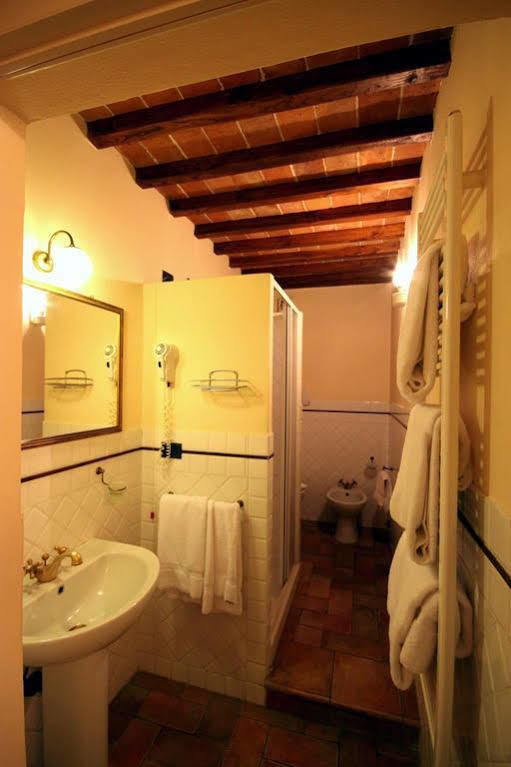 Baldovino Di Monte Bed & Breakfast Monte San Savino Exterior photo